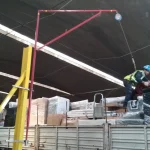 Zuhanásgátló védőeszköz magasból mentő felszerelés védőfelszerelés leesésvédelmi rendszer lezuhanás elleni védelmi rendszer