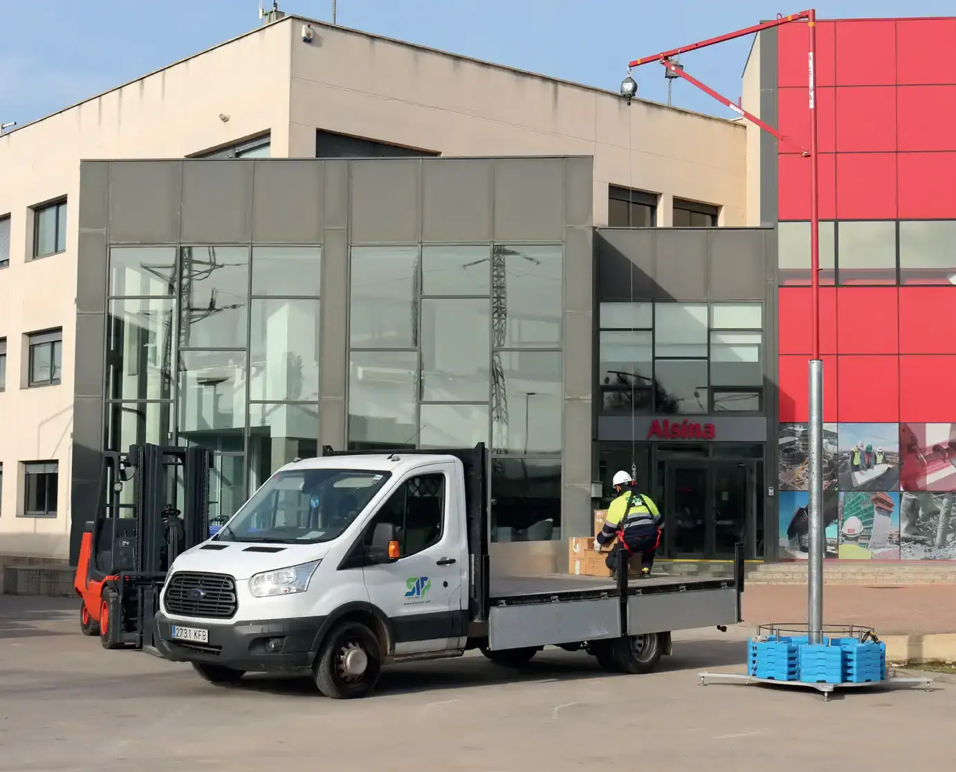 zuhanasgatlo-vedoeszkoz-magasbol-mento-felszereles-vedofelszereles-leesesvedelmi-rendszer-lezuhanas-elleni-vedelmi-rendszer-mbu Zuhanásgátló védőeszköz magasból mentő felszerelés védőfelszerelés leesésvédelmi rendszer lezuhanás elleni védelmi rendszer