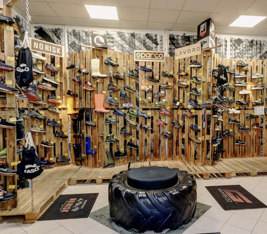 Hungariabolt cipofal